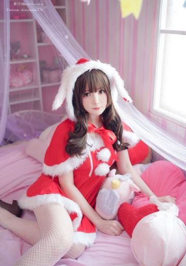 少妇厨房与子伦