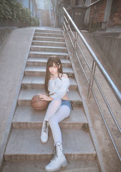 年轻的妻子中文版