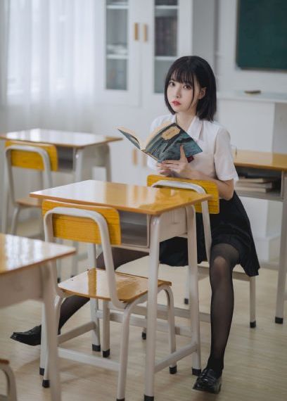 《交换:完美的邻居》在线观看