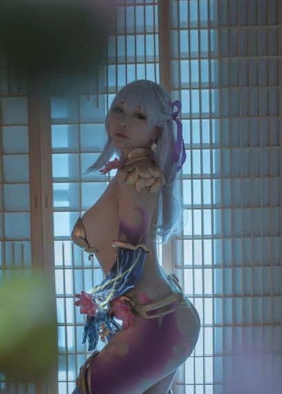善良漂亮的女老板伦理