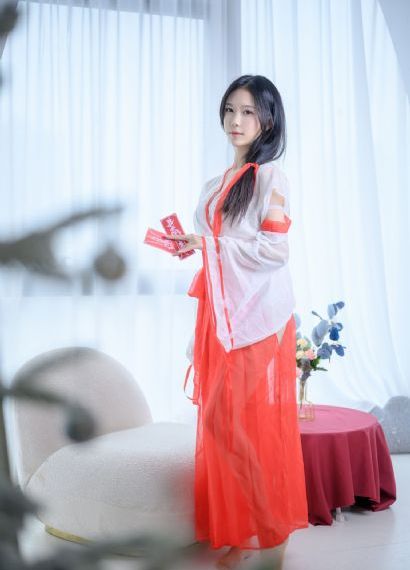 倩女杏花开