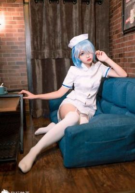 年轻的女教师2观看