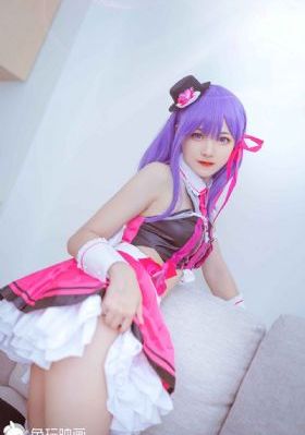 三男玩一女免费a级