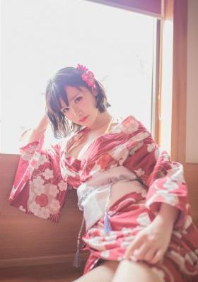 持月真由