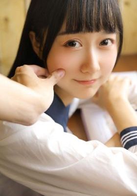 漂亮女秘书的目的
